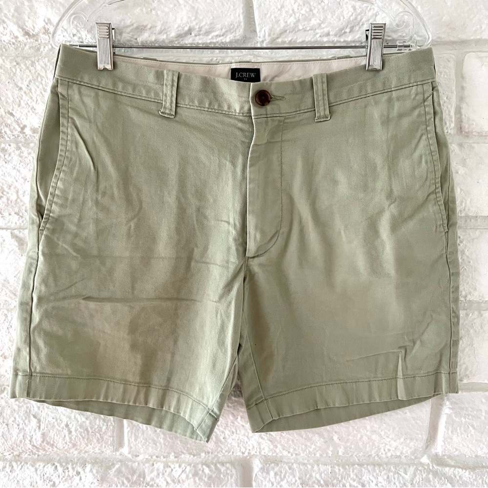 J. Crew Green Flat Front Shorts D-11